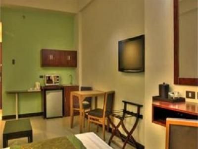 MICROTEL MALL OF ASIA - 5