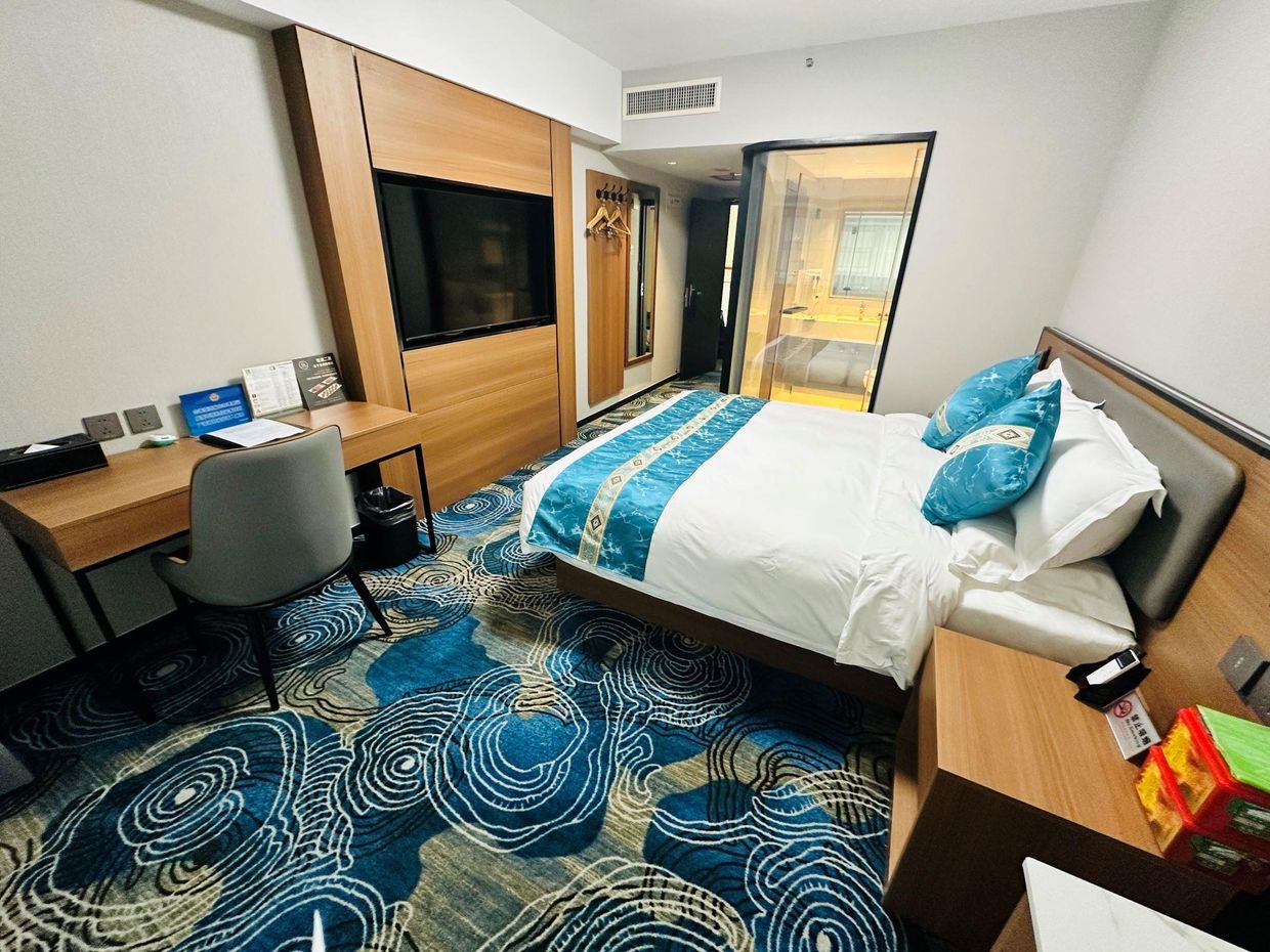 THE NORTH GARDEN  - 8