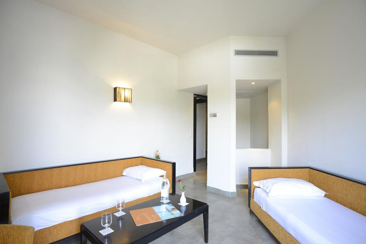 NOZHA BEACH RESORT & SPA - 11