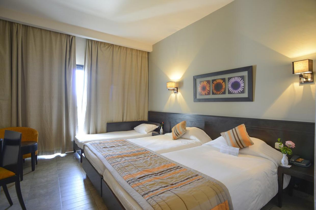 NOZHA BEACH RESORT & SPA - 9