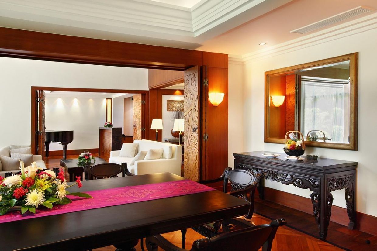 NUSA DUA BEACH HOTEL & SPA - 11