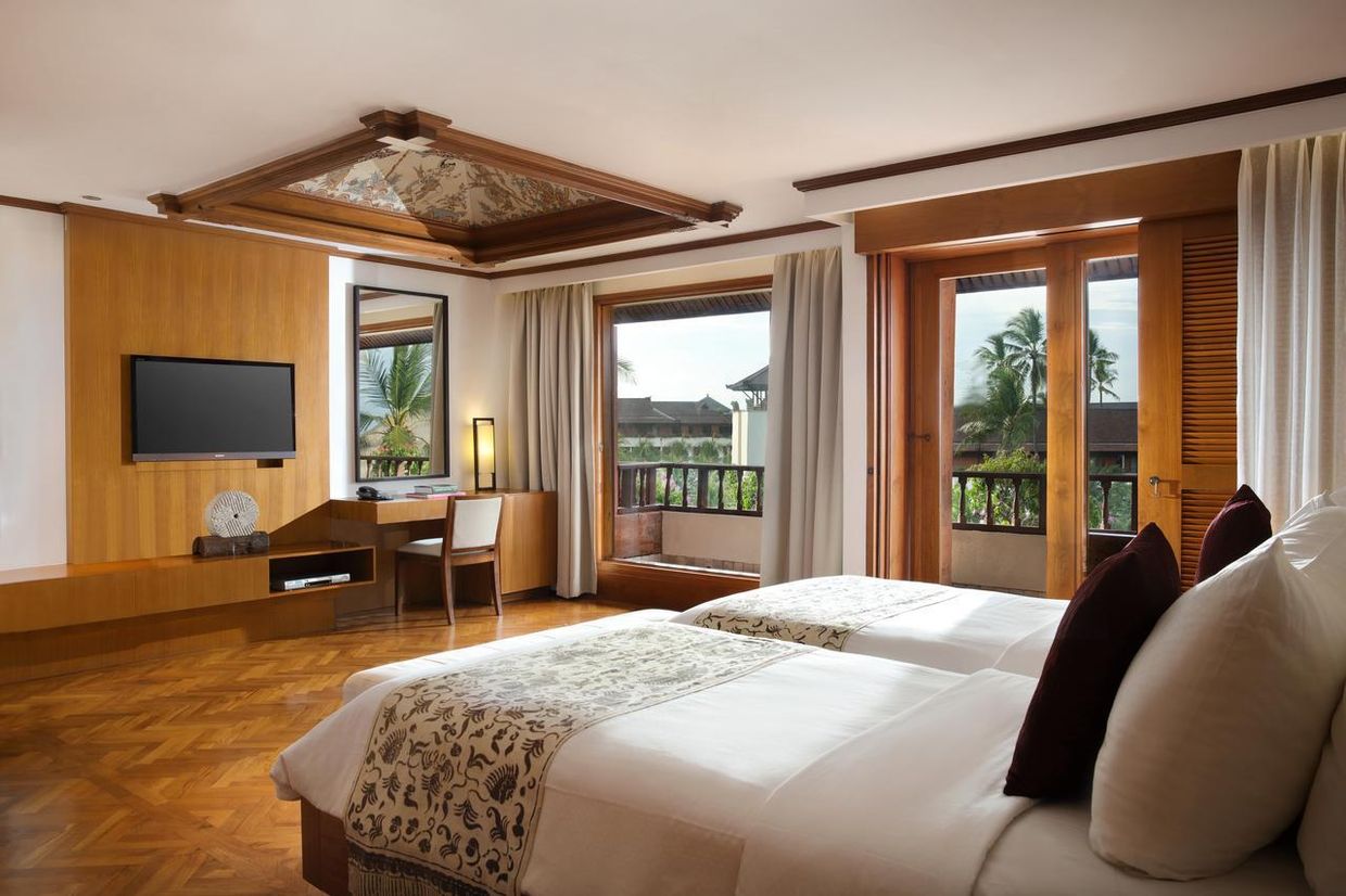 NUSA DUA BEACH HOTEL & SPA - 7