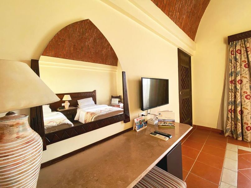 ONATTI BEACH RESORT - 4