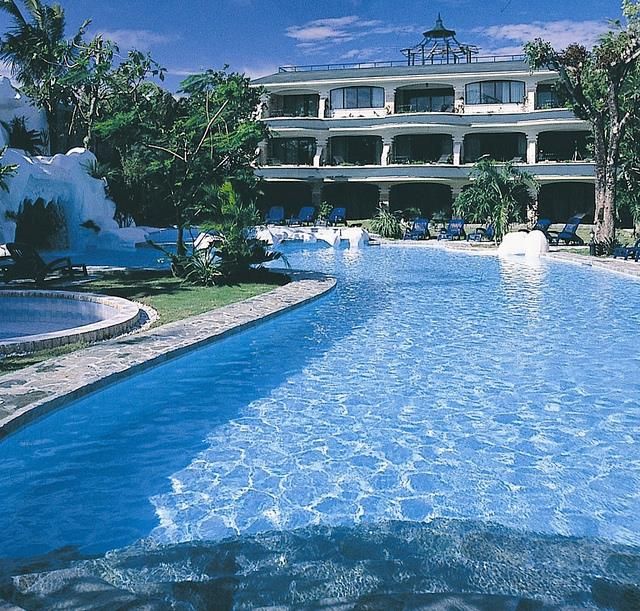 PARADISE GARDEN HOTEL & CONVENTION CENTER - 1