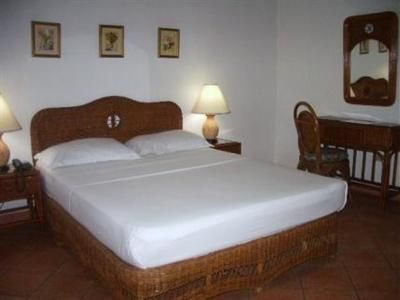 PARADISE GARDEN HOTEL & CONVENTION CENTER - 13