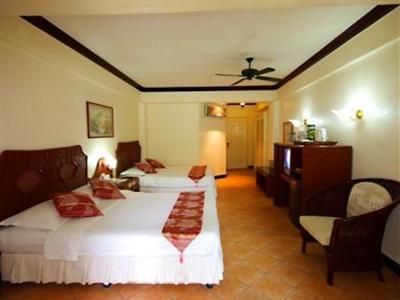 PARADISE GARDEN HOTEL & CONVENTION CENTER - 4