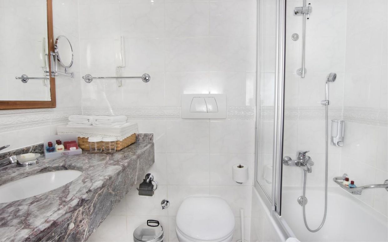 Orient Express Hotel - 4