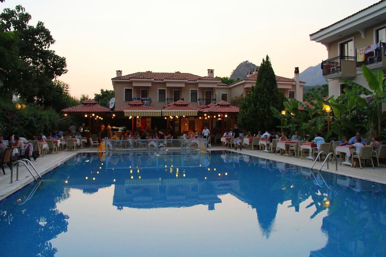 Perdikia Beach Hotel - 4