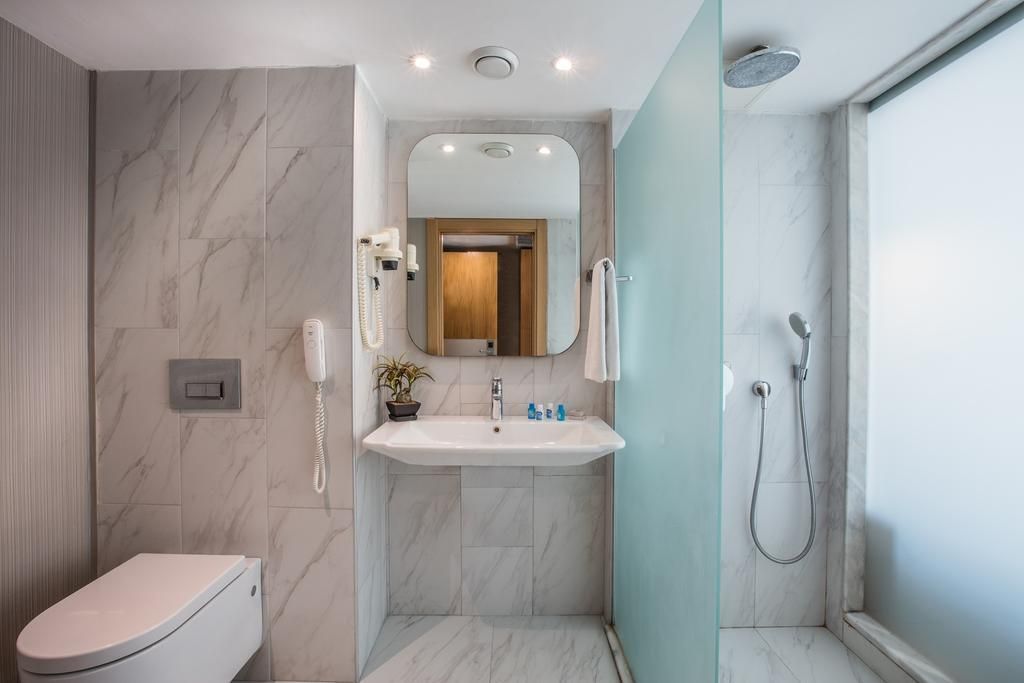 Elite World Hotel Kusadasi (ex. Marina Hotel and Suites) - 11