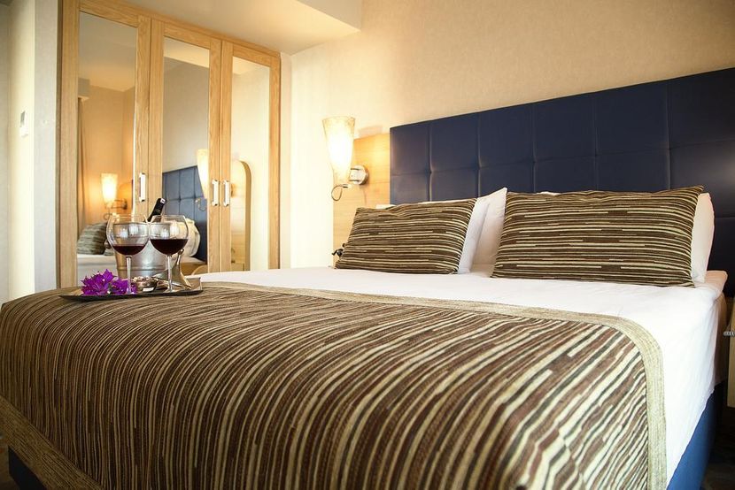 Elite World Hotel Kusadasi (ex. Marina Hotel and Suites) - 3