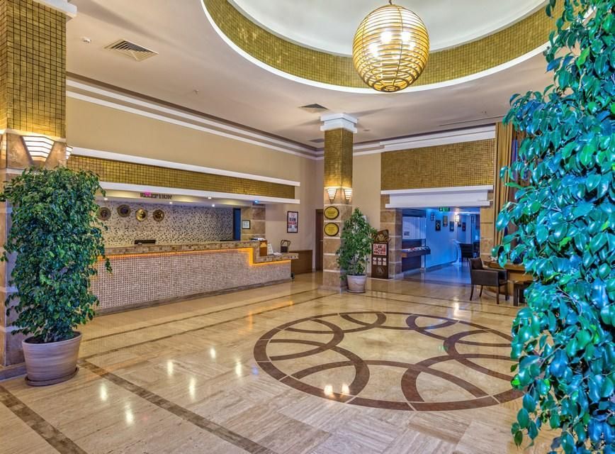 Royal Atlantis Spa & Resort - 8