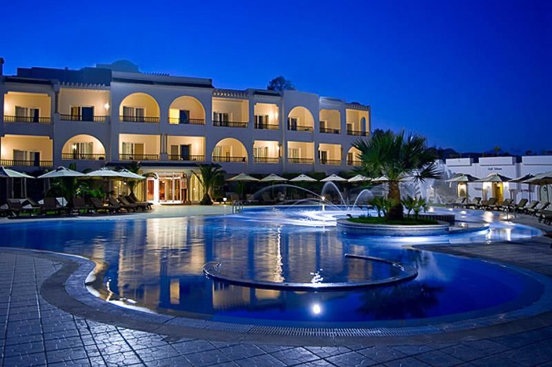 ROYAL NOZHA BEACH - 1