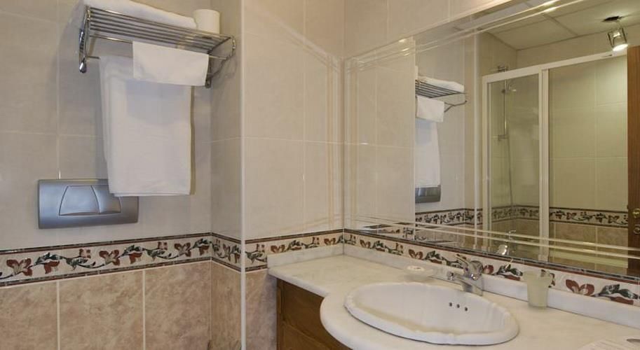 Seven Hills Hotel - 12