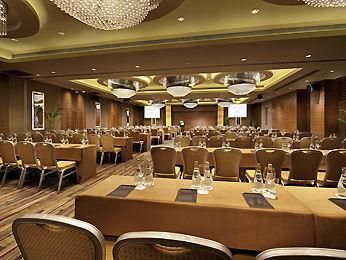 RADISSON HYLAND HOTEL (ex. SOFITEL HYLAND) - 24