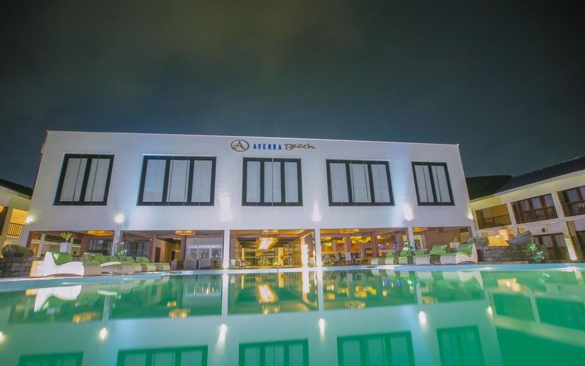 AVENRA BEACH HOTEL - 1