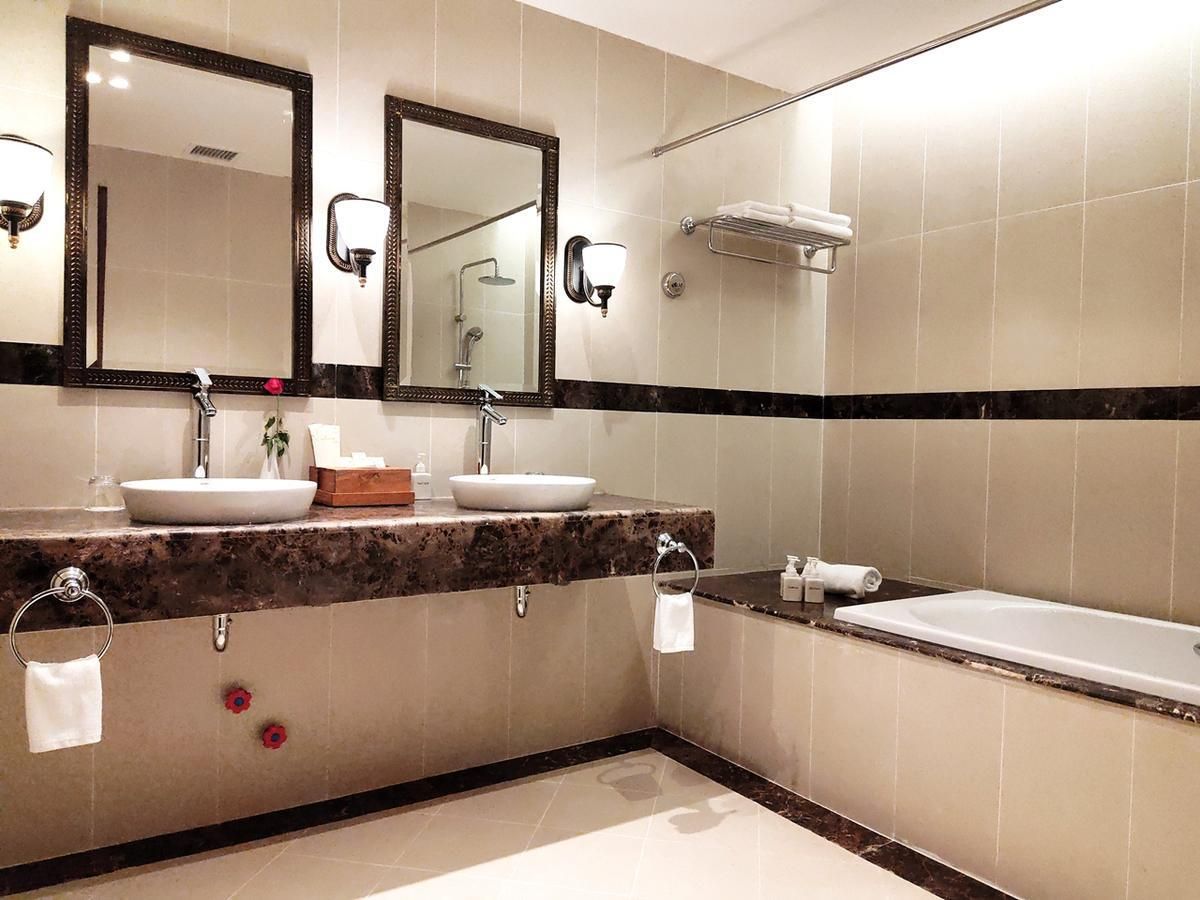 SUNRISE BEACH RESORT - 18