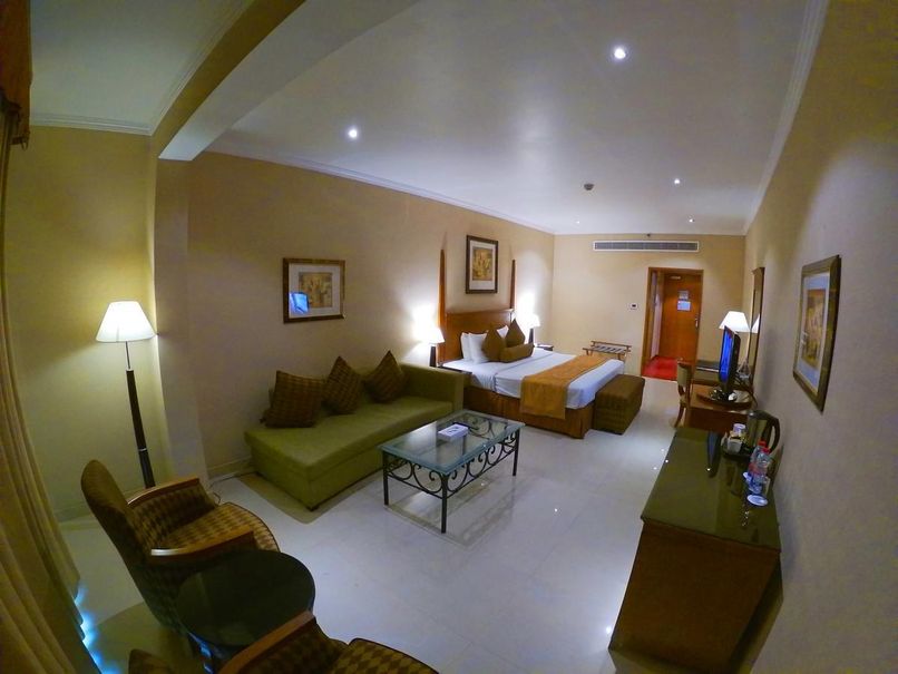 LA QUINTA BY WYNDHAM DUBAI JUMEIRAH - 5