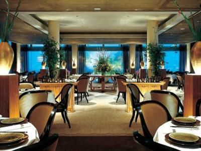 THE RITZ CARLTON MILLENNIA SINGAPORE - 2