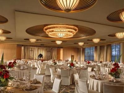 THE RITZ CARLTON MILLENNIA SINGAPORE - 11