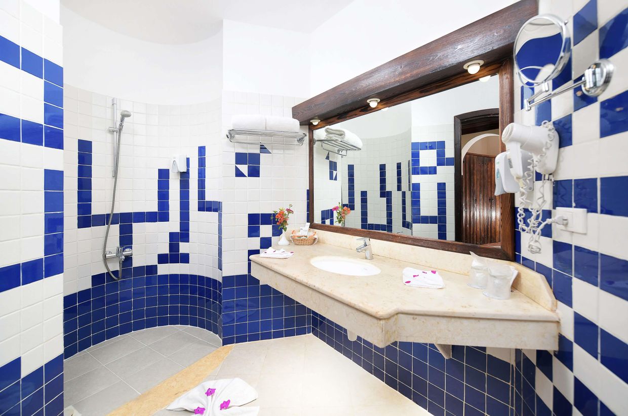 THE THREE CORNERS FAYROUZ PLAZA - 22