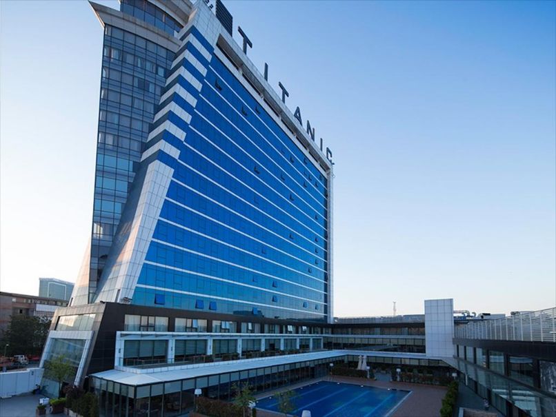 Windsor Hotel & Convention Center - 1