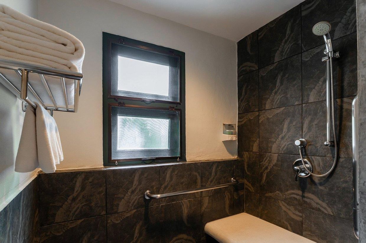 BAAN KHAOLAK BEACH RESORT - 13