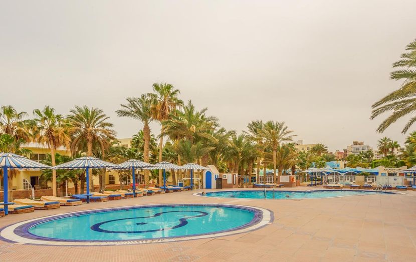 EMPIRE BEACH AQUA PARK - 6