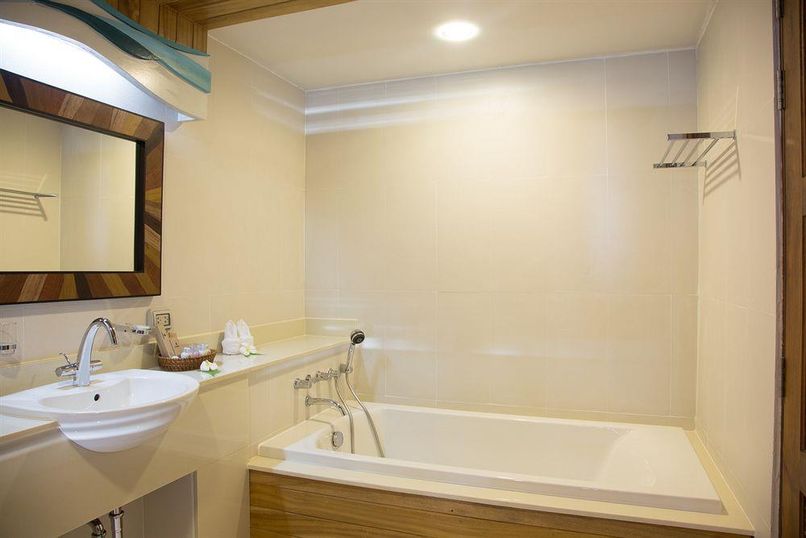 TUP KAEK SUNSET BEACH RESORT & SPA - 2