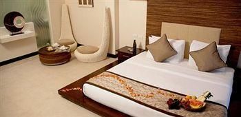 TWO SEASONS RESORT - 21