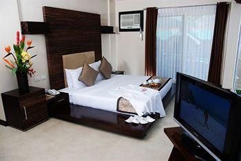 TWO SEASONS RESORT - 27