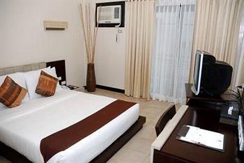 TWO SEASONS RESORT - 48