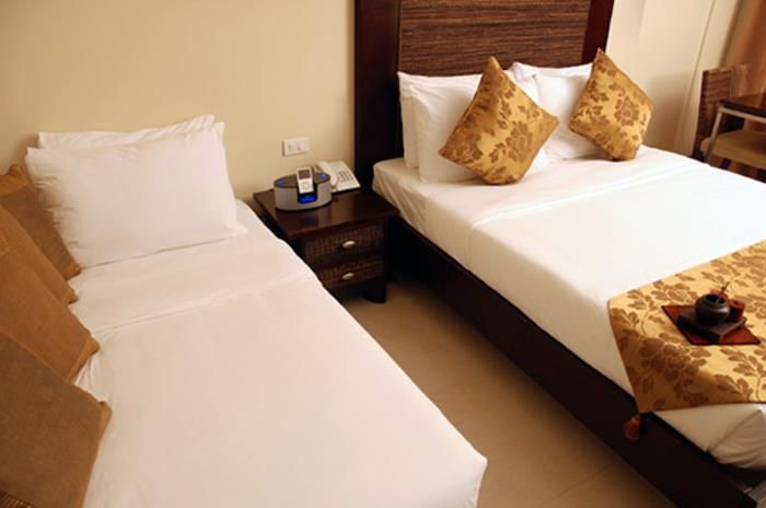 TWO SEASONS RESORT - 49