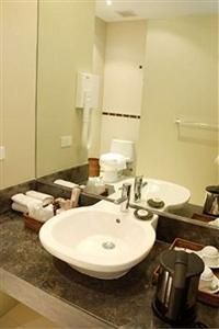 TWO SEASONS RESORT - 8