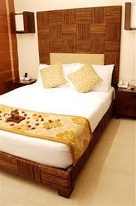 TWO SEASONS RESORT - 9