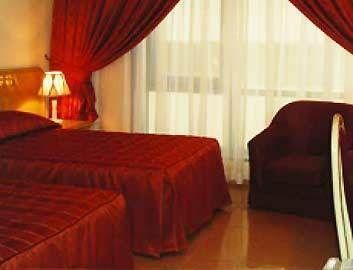 VENDOME PLAZA HOTEL - 4