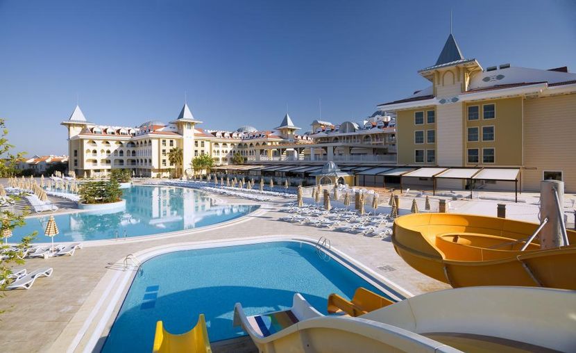 Side Star Resort - 1