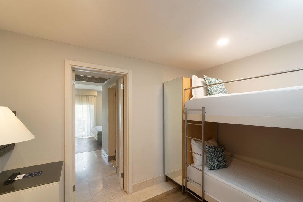 Tui Blue Xanthe - 18