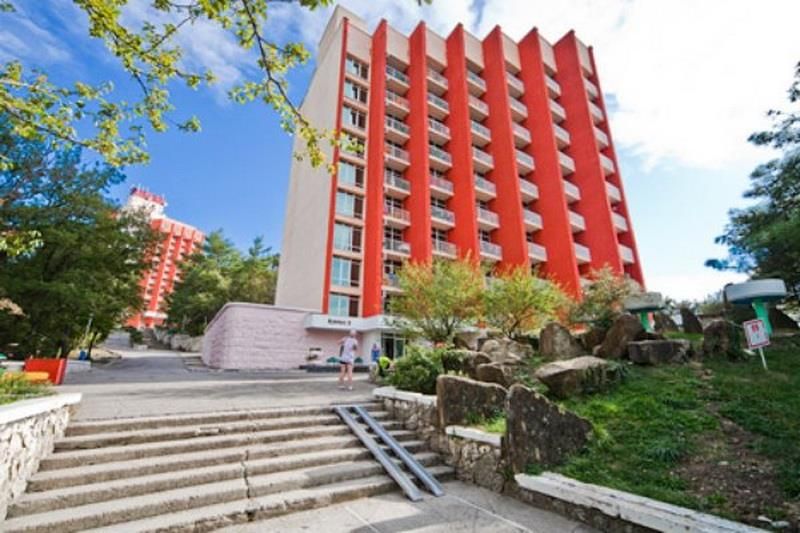 ГОЛУБАЯ ДАЛЬ, санаторий - 1