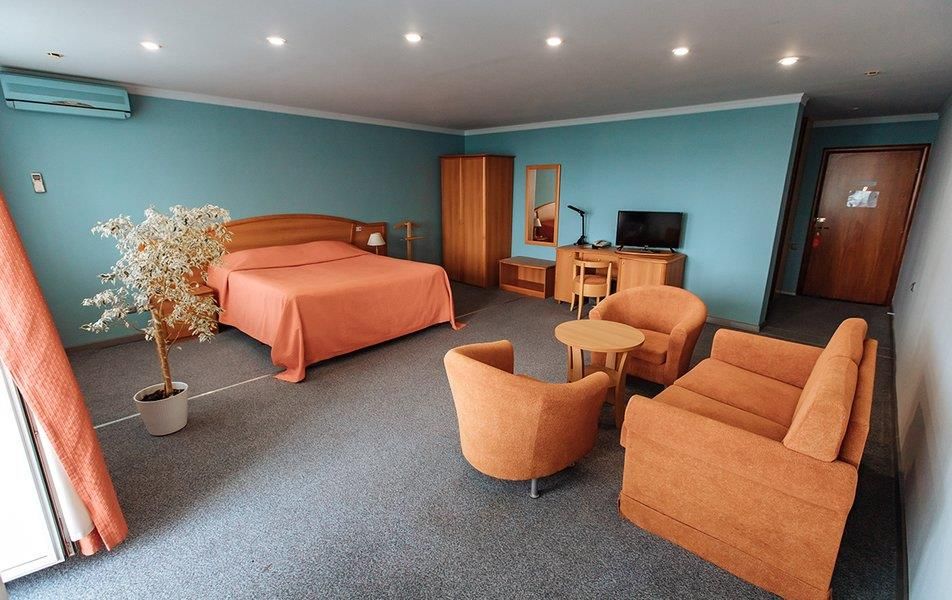 ДИС, отель - 10