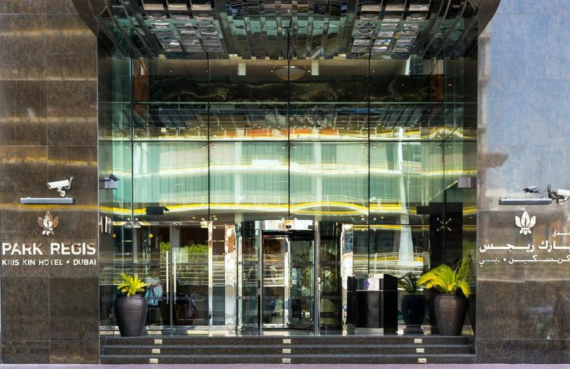 PARK REGIS KRIS KIN HOTEL - 1