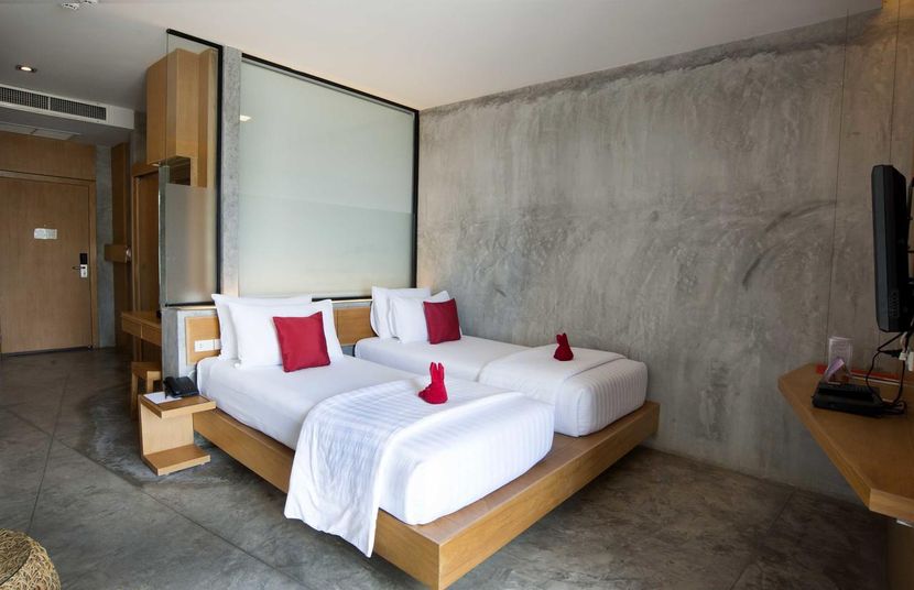 THE NOW HOTEL - 6