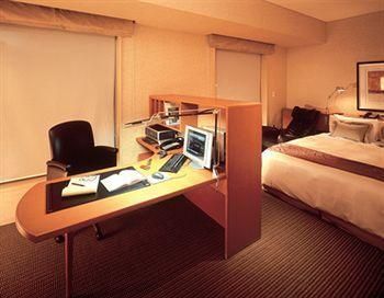 THE ROYAL PARK HOTEL ICONIC TOKYO SHIODOME - 3