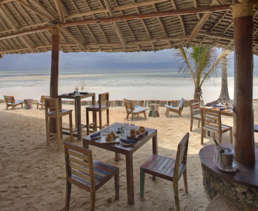 BLUEBAY BEACH RESORT & SPA - 2