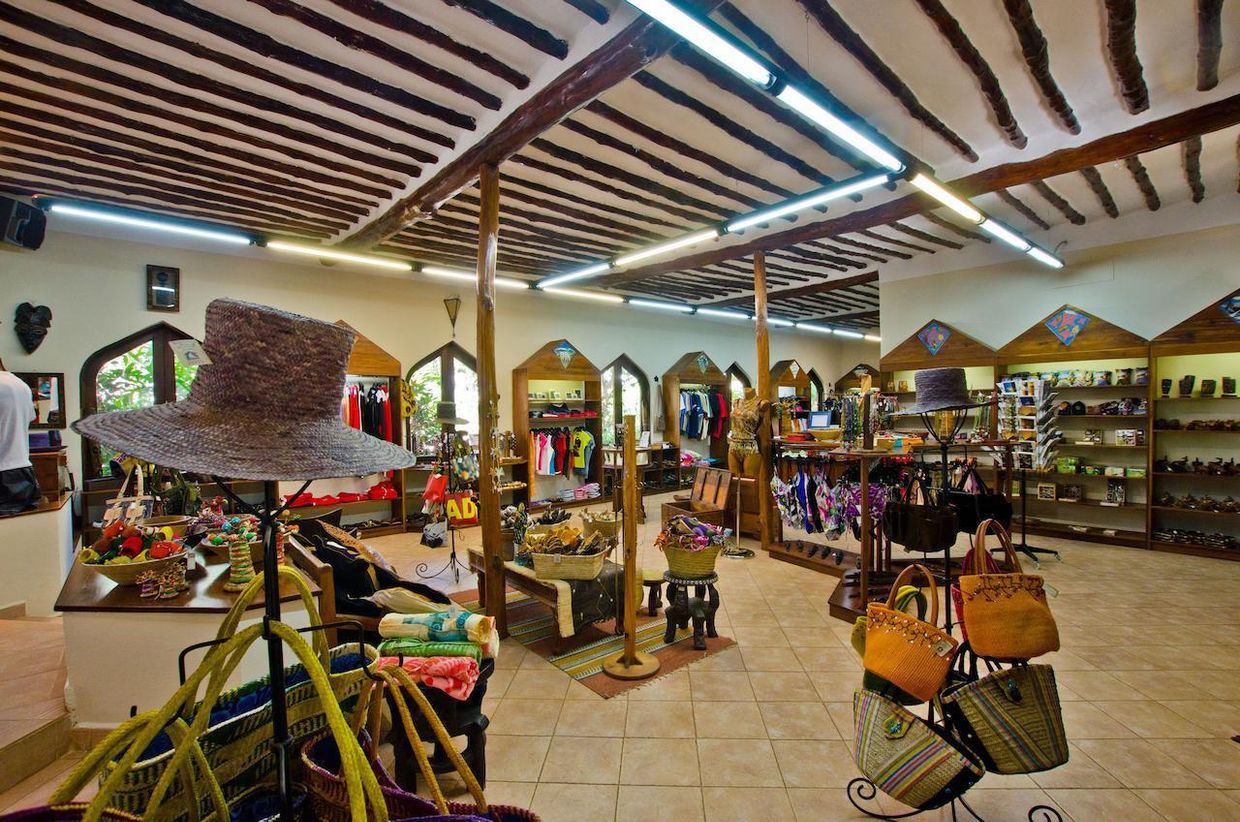 BLUEBAY BEACH RESORT & SPA - 3