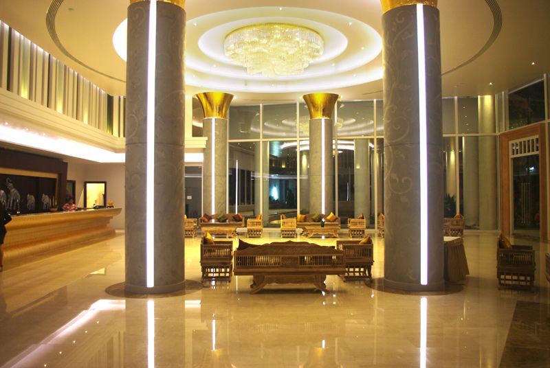 AIYARA GRAND HOTEL - 3