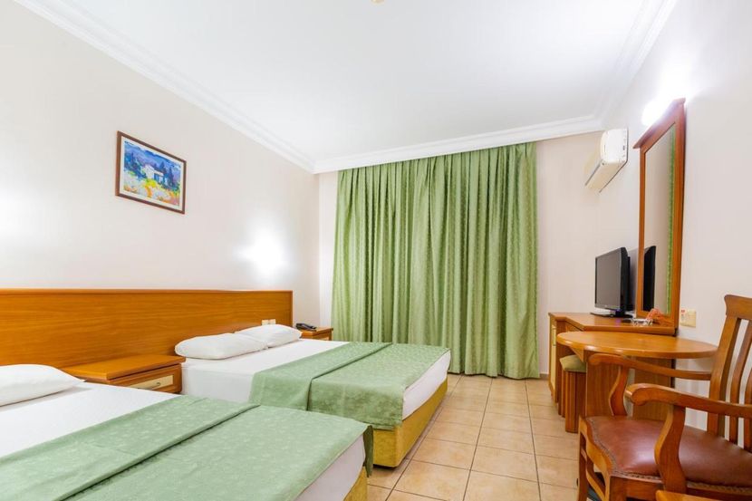 Alanya Beach Hotel - 3