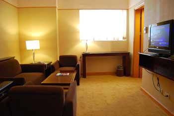 BERJAYA HOTEL MAKATI - 4