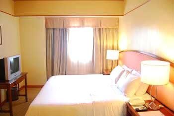 BERJAYA HOTEL MAKATI - 5