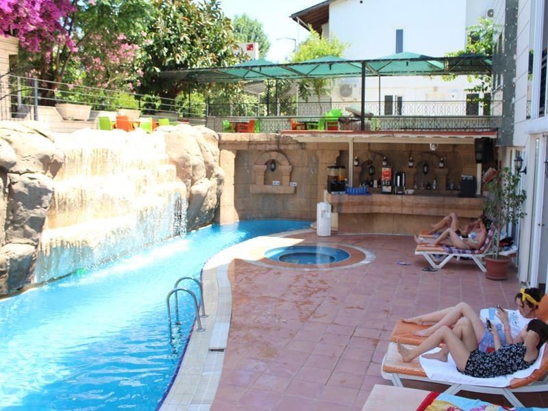 Britannia Apart Hotel - 18