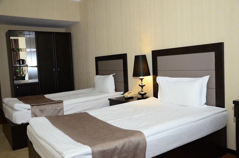 REIKARTZ PARK ASTANA - 2